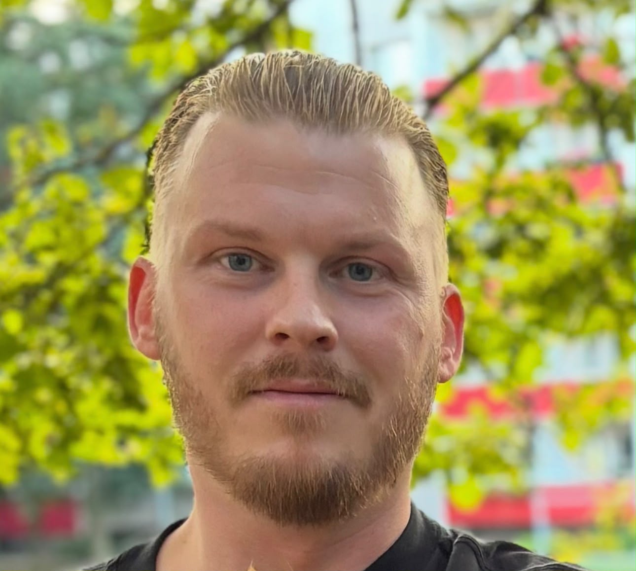 Julian Thiemig, staatlich anerkannter Physiotherapeut bei AUTONOM